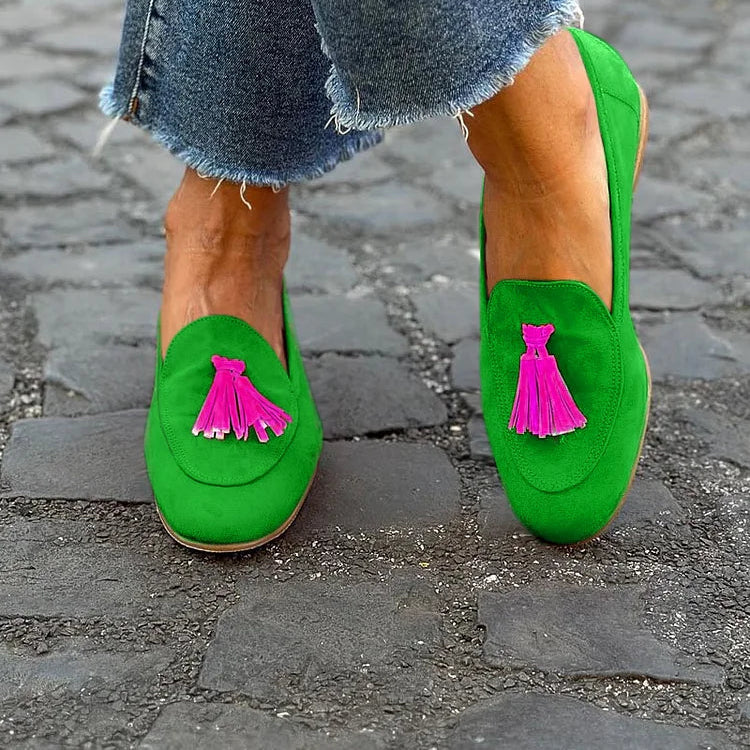 Women's Green Loafer with a Vibrant Fuchsia Tassel