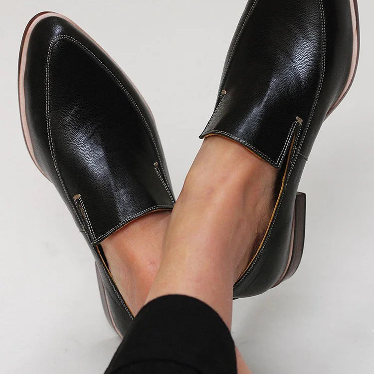 Women's Elegant Minimalist Loafers - Sleek, Everyday Essential