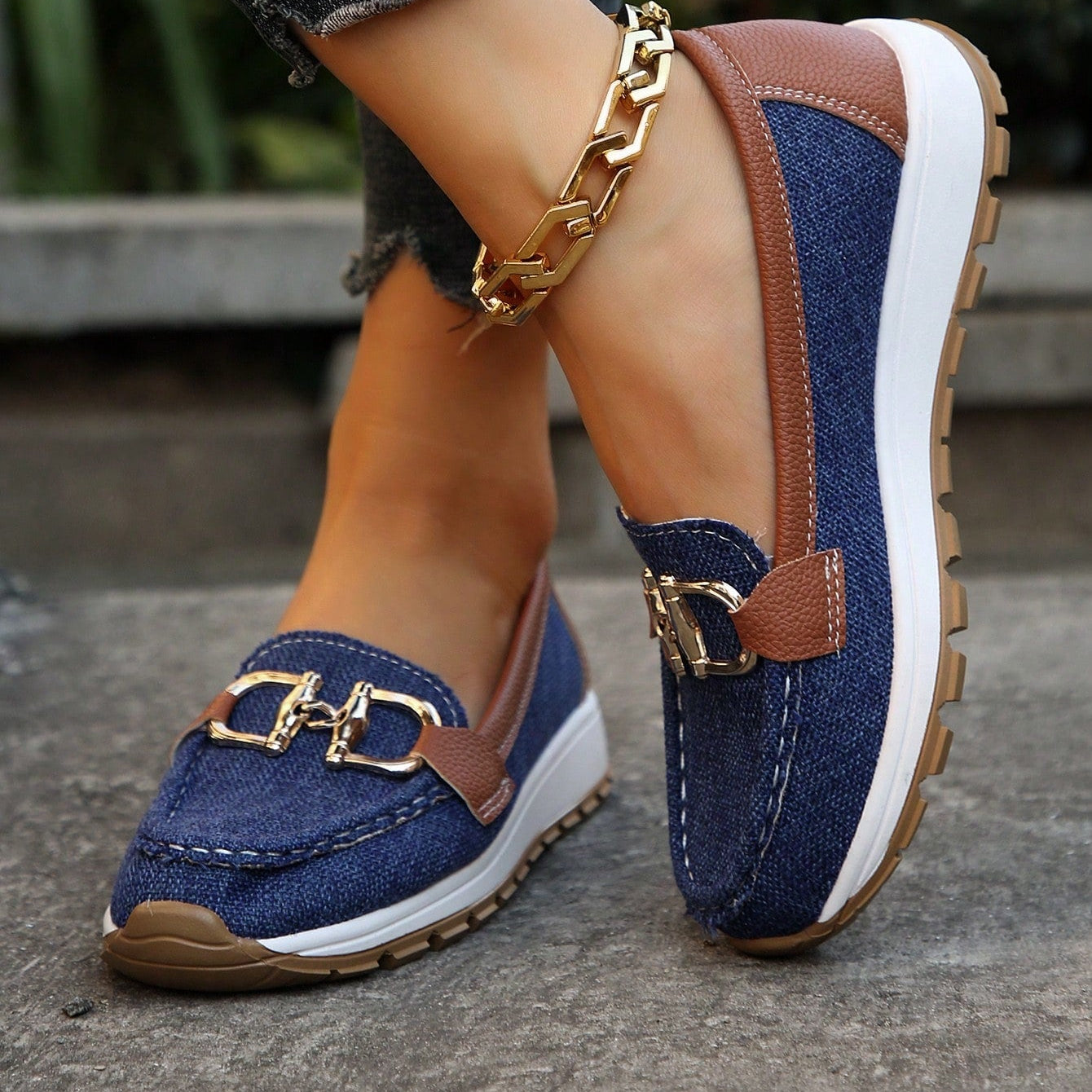 Elly - Chic Buckle Loafers
