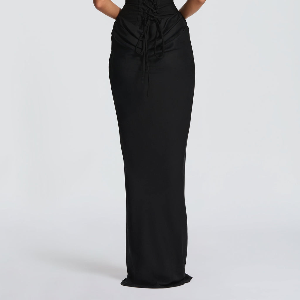 Hourglass Maxi Dress — Sculpted Silhouette, Effortless Style