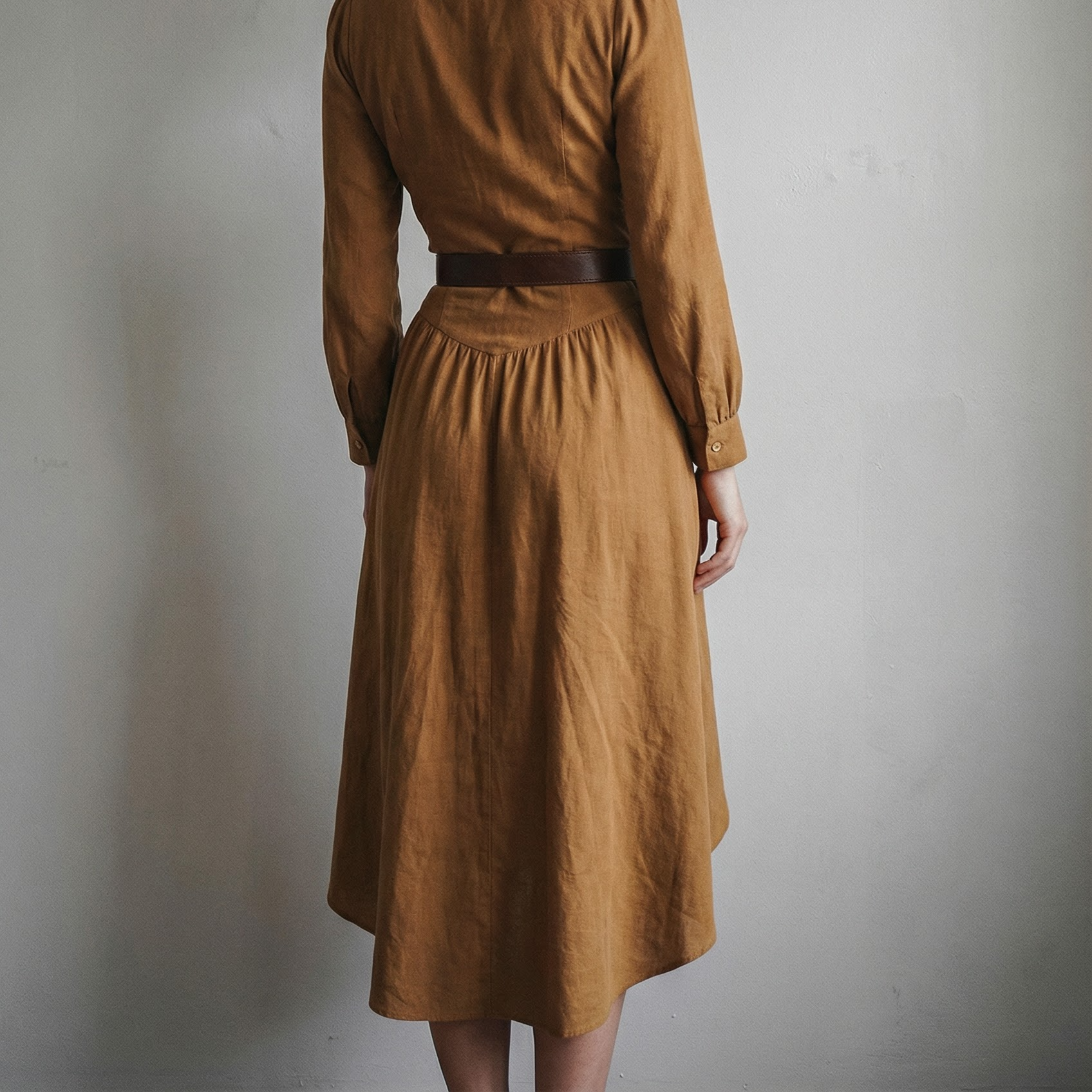 Soléane - Sophisticated Pleated Dress for a Timeless, Elegant Look