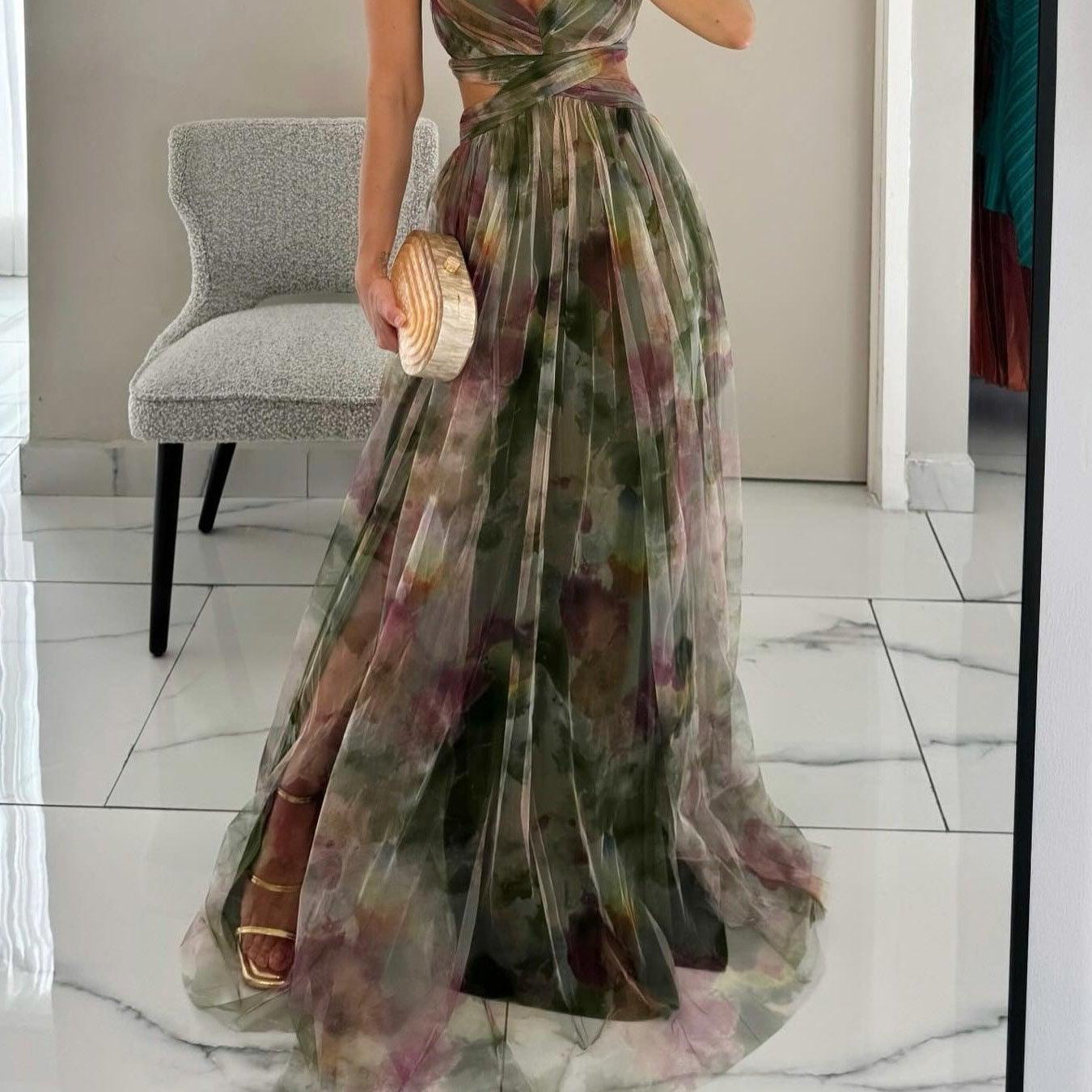 Women's Elegant Dress with Painted Floral Print and V-neck