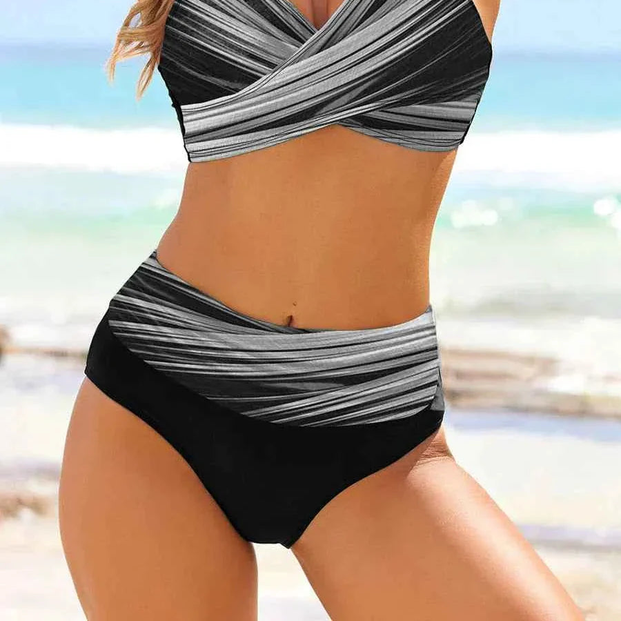 Laluna® Sculpting Bikini — schmeichelhafte, konturverbessernde Bademode für eine schlanke Silhouette