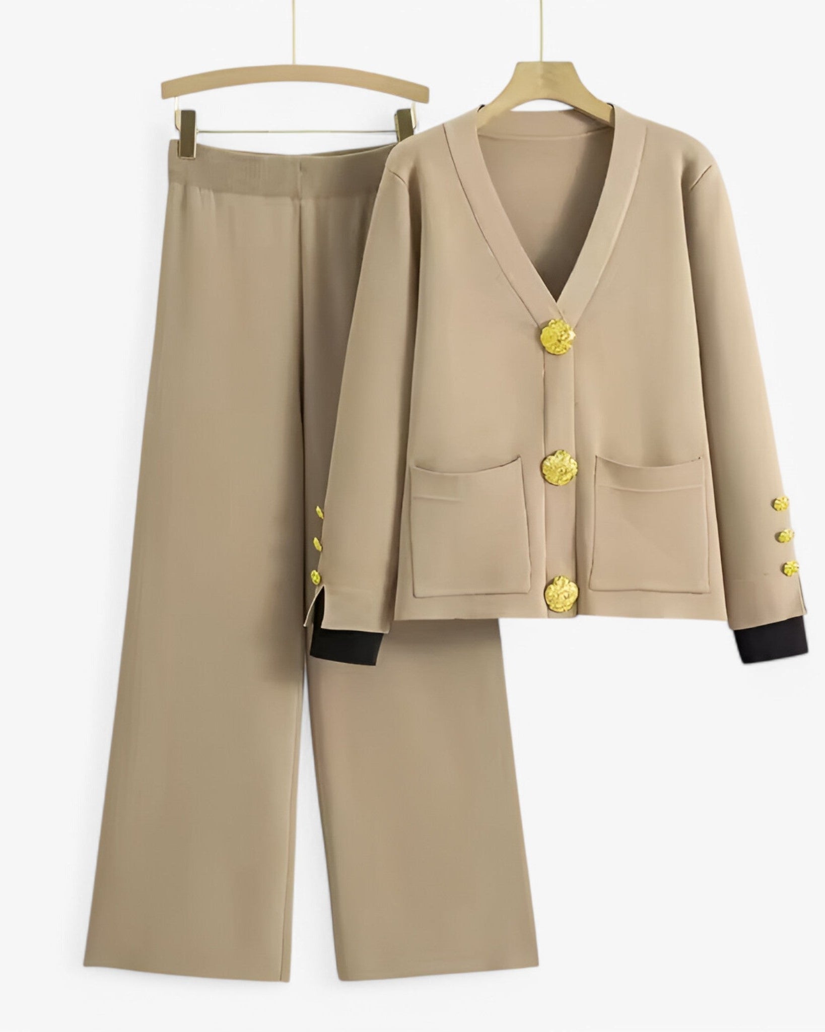 Elena | Strikket todelt sæt med cardigan og bukser - Khaki En størrelse passer alle - women's fashion - {{ product_tags }
