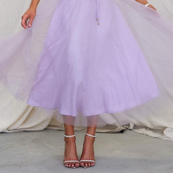 Elegant Long Dress with Straps in Chiffon for a Modern Princess Party