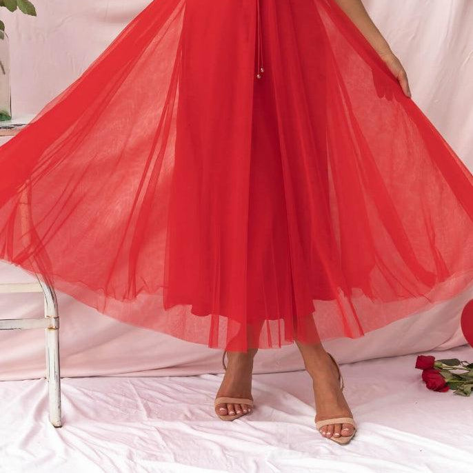 Elegant Maxi Dress with Straps in Chiffon for a Modern Princess Party