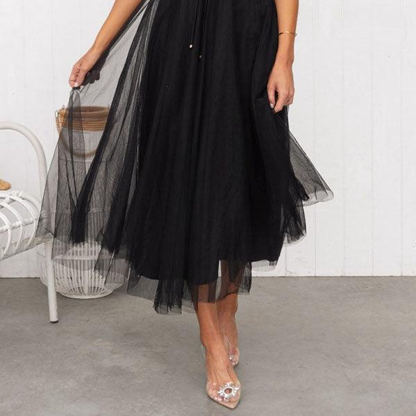 Elegant Maxi Dress with Straps in Chiffon for a Modern Princess Party