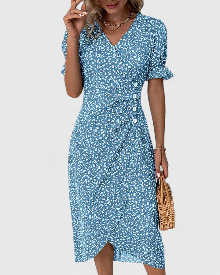 Kataryna: Effortless Comfort in a Flowy Summer Dress