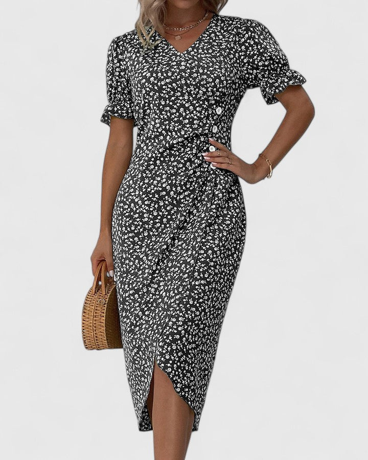 Women's Effortless Comfort in a Flowy Summer Dress