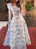 Women's Elegant fitted printed dress with puff sleeves