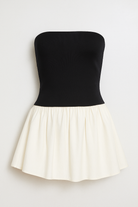 Elowen | Elegant bandeau-top med udstående miniskørt - Hvid - Elowen | Elegant bandeau-top med udstående miniskørt- €25 - {{ product_tags }