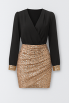 Hollis | Sæt med wrap-bluse og pailletteret miniskørt - Sort-Guld - Hollis | Sæt med wrap-bluse og pailletteret miniskørt- €25 - {{ product_tags }